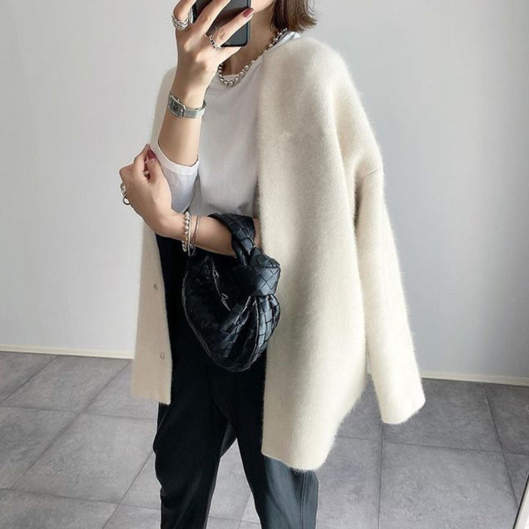 Grace – Comfortable Soft Wool Cardigan