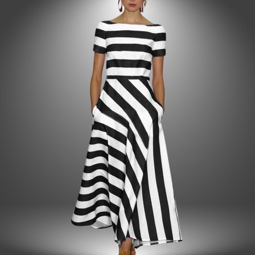 Lyric – Elegant Short-Sleeved Striped Pocket Dress