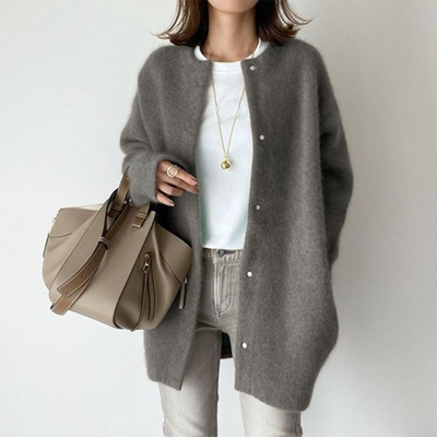 Grace – Comfortable Soft Wool Cardigan