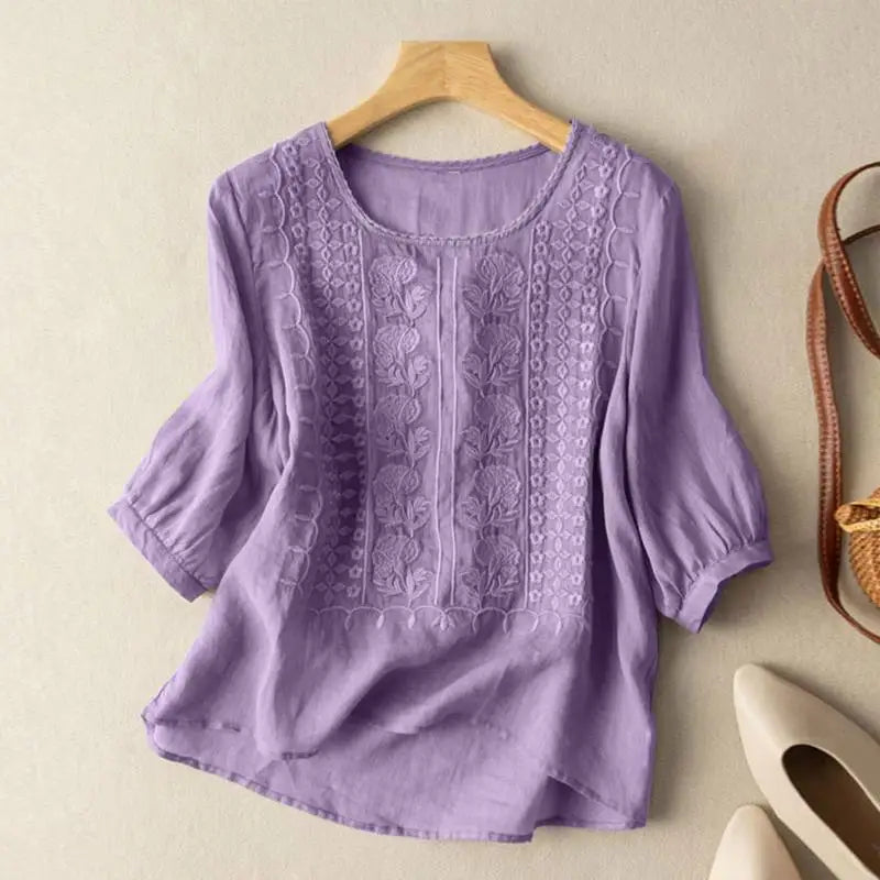 Ivy – Embroidered Relaxed Linen Blouse
